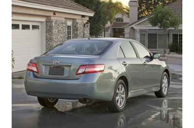 2010 toyota camry le miles per gallon #1