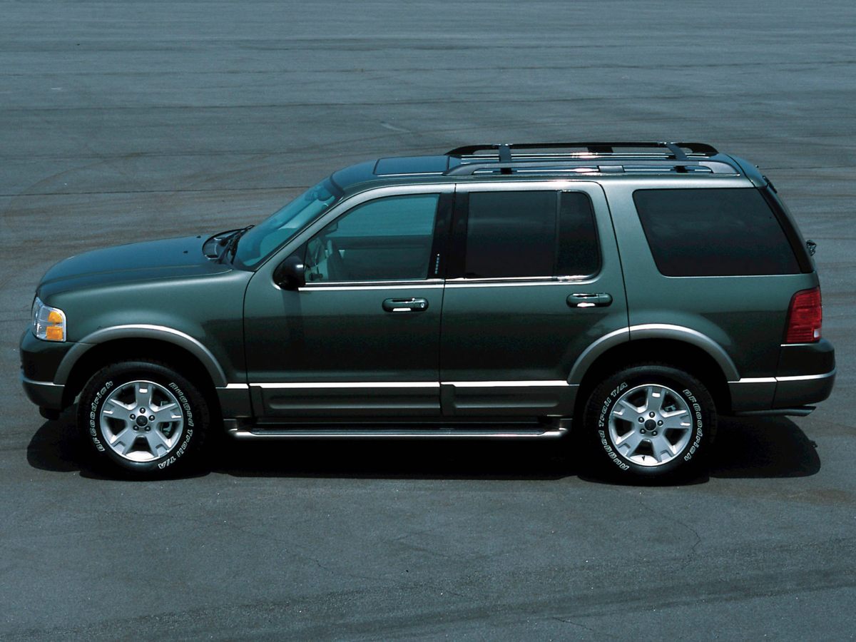 2004 Ford Explorer XLS