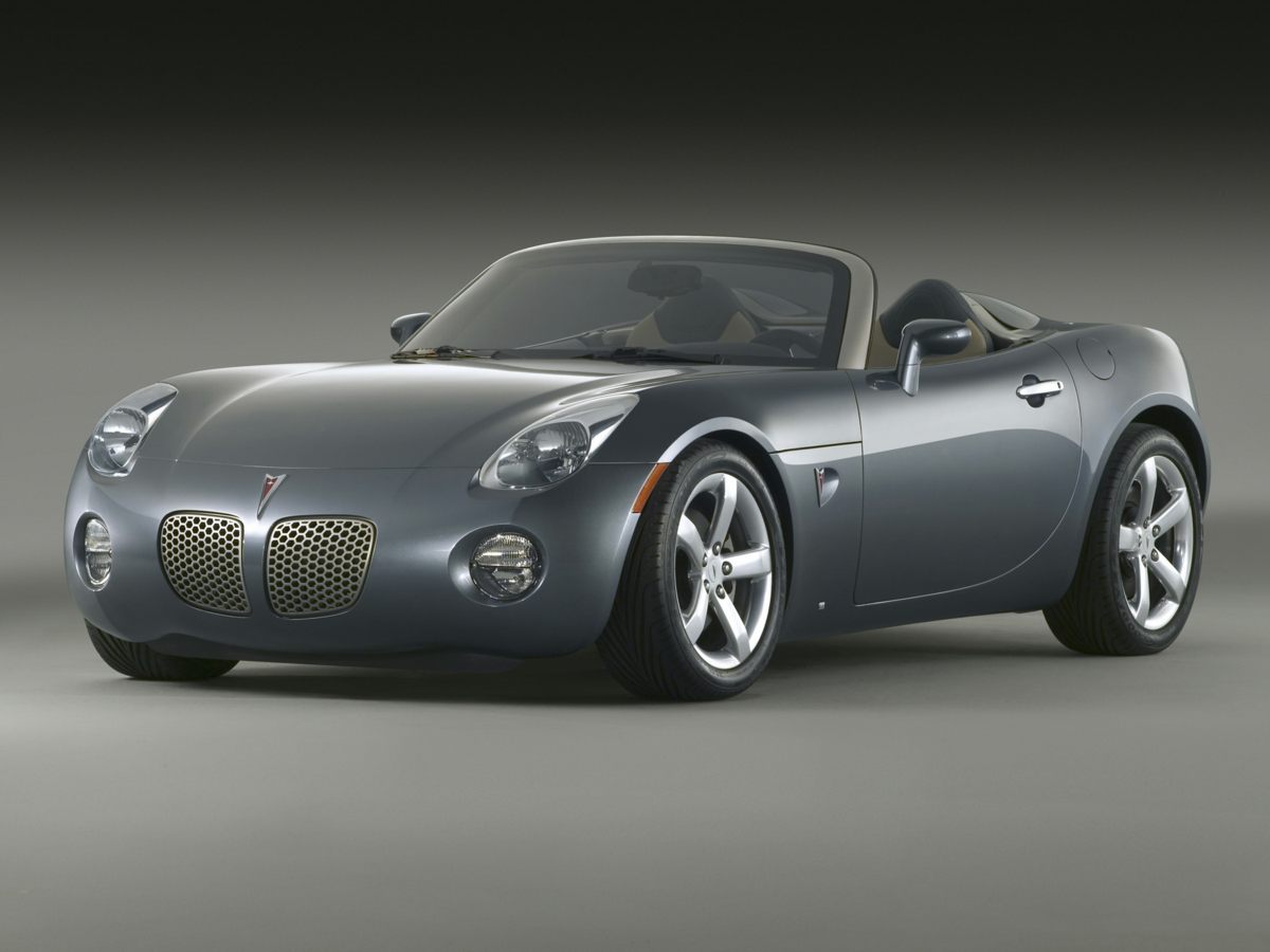 Cool (Liquid Silver Metallic) 2006 Pontiac Solstice Roadster Convertible Rear-Wheel Drive 5-Speed Manual