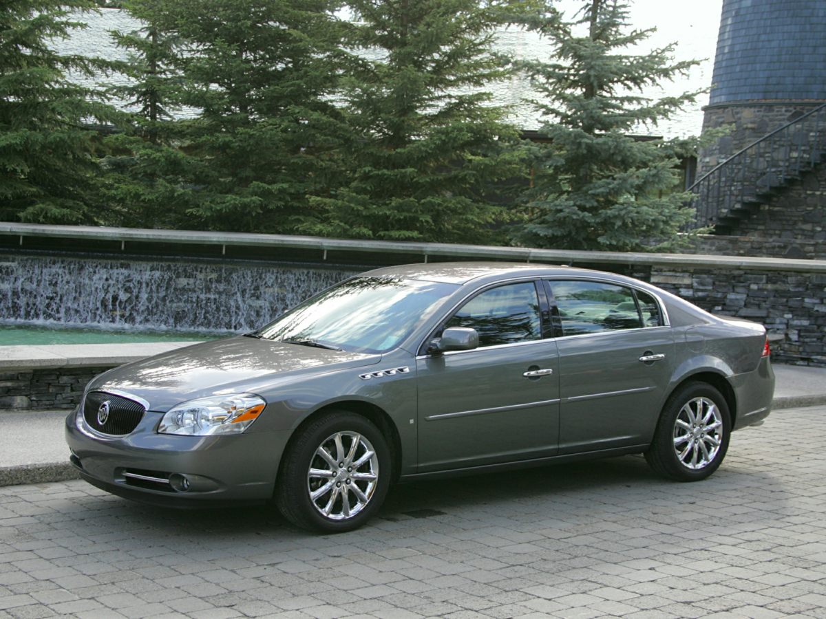 Silver (Platinum Metallic) 2007 Buick Lucerne V6 CXL FWD Sedan Front-Wheel Drive 4-Speed Automatic