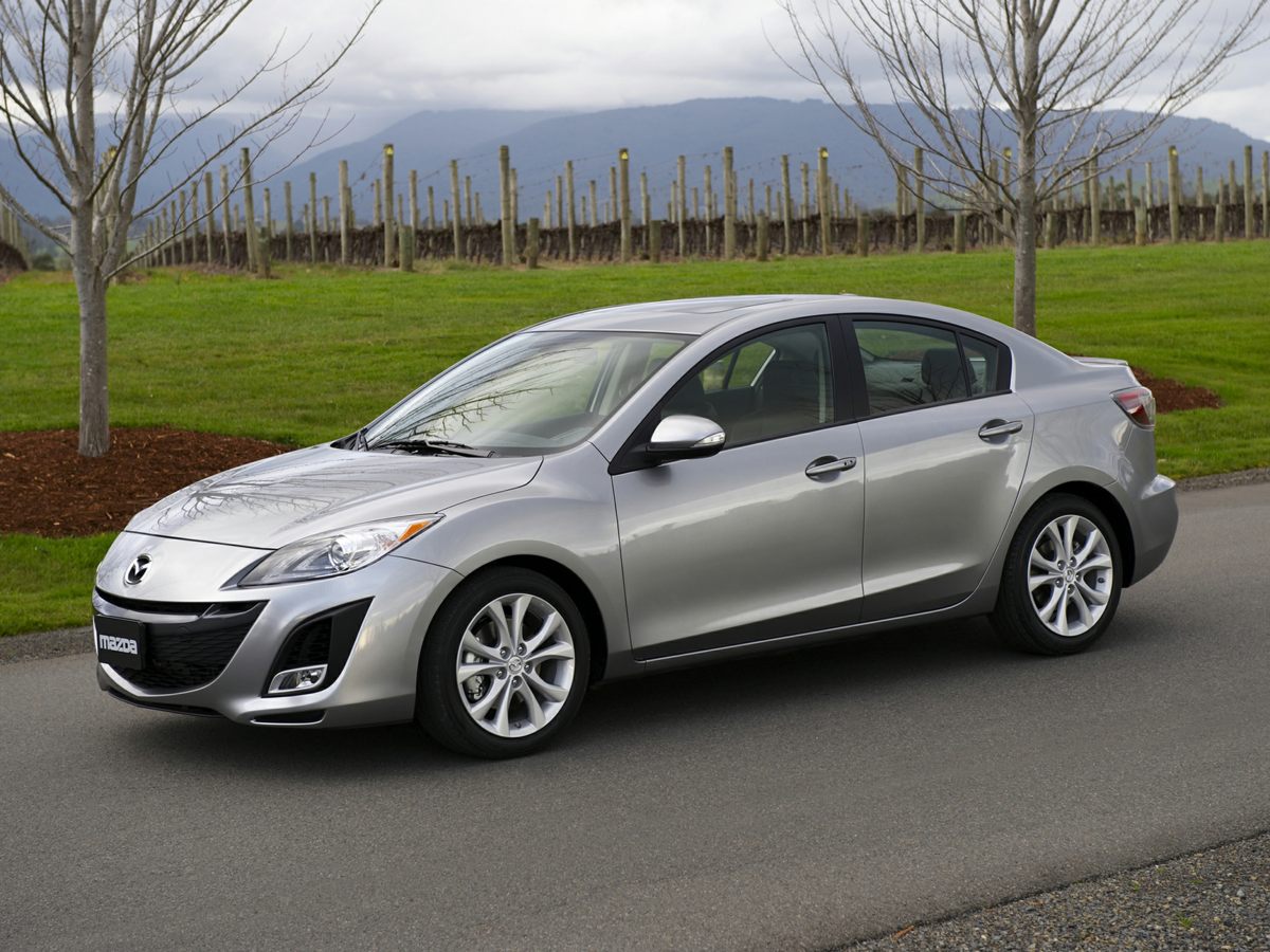 Gray (Graphite Mica) 2011 Mazda MAZDA3 i Touring Sedan Front-Wheel Drive 5-Speed Automatic