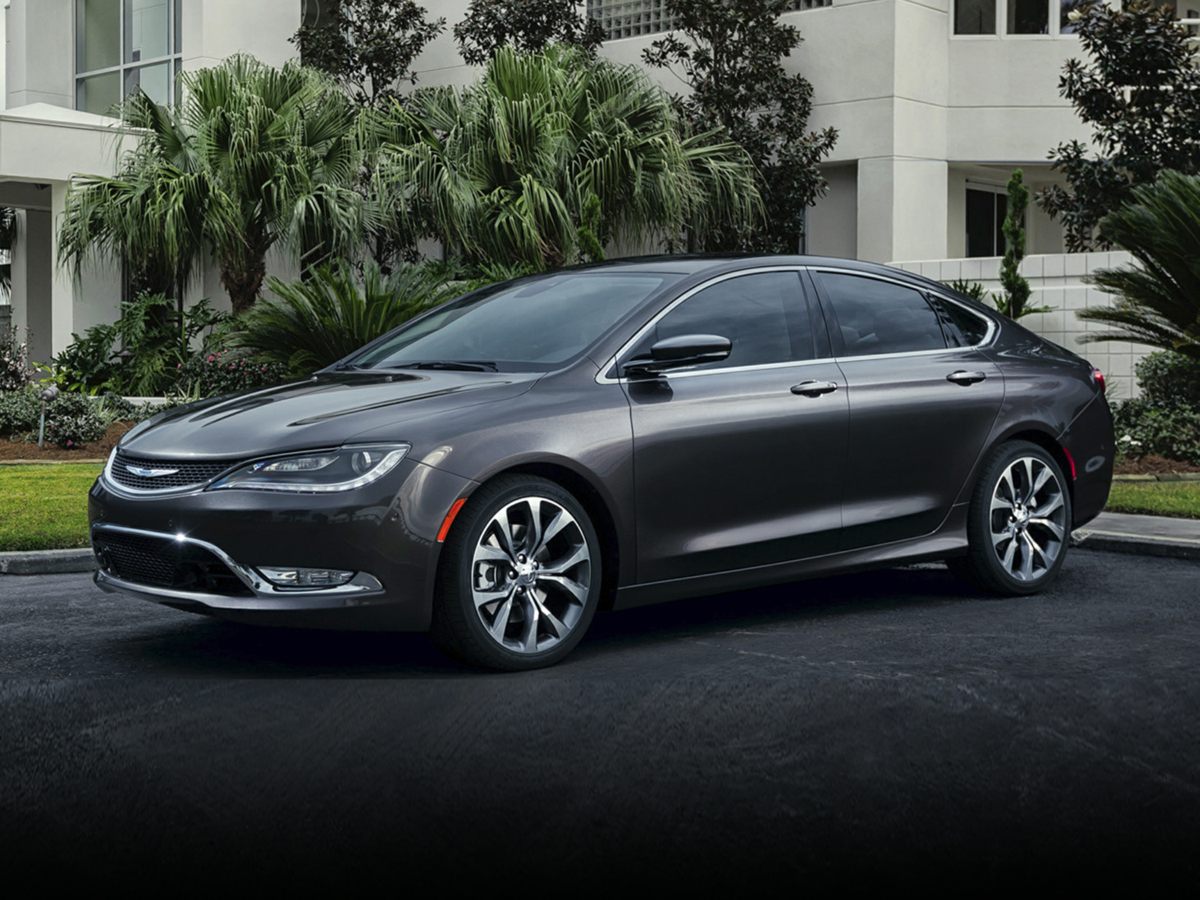 Gray (Granite Crystal Metallic Clearcoat) 2015 Chrysler 200 Limited Sedan FWD Sedan Front-Wheel Drive 9-Speed Automatic