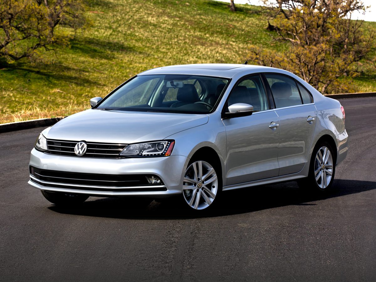 Moonrock Silver Metallic 2015 Volkswagen Jetta TDI S Sedan Front-Wheel Drive 6-Speed Manual