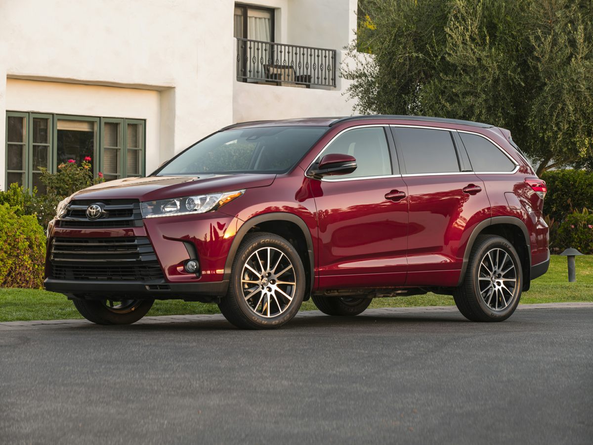 Gray 2019 Toyota Highlander XLE FWD SUV / Crossover Front-Wheel Drive 8-Speed Automatic