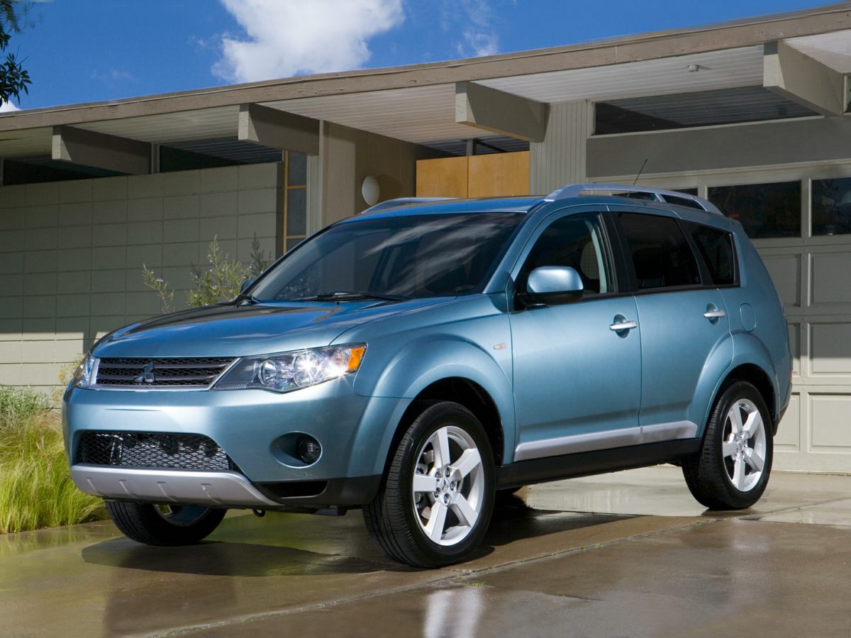 2007 Mitsubishi Outlander XLS SUV / Crossover Front-Wheel Drive 6-Speed Automatic