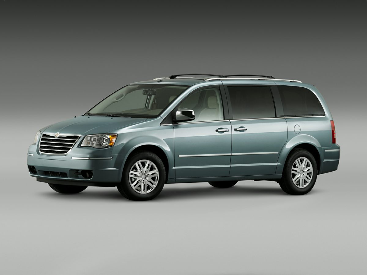 2008 Chrysler Town & Country Touring photo