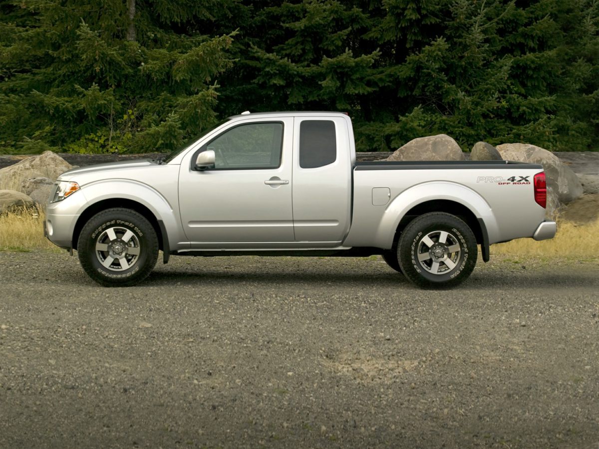 2012 Nissan Frontier SV 1