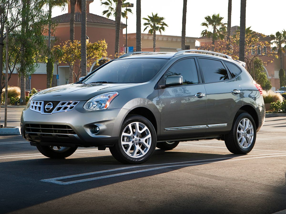 2013 Nissan Rogue S photo