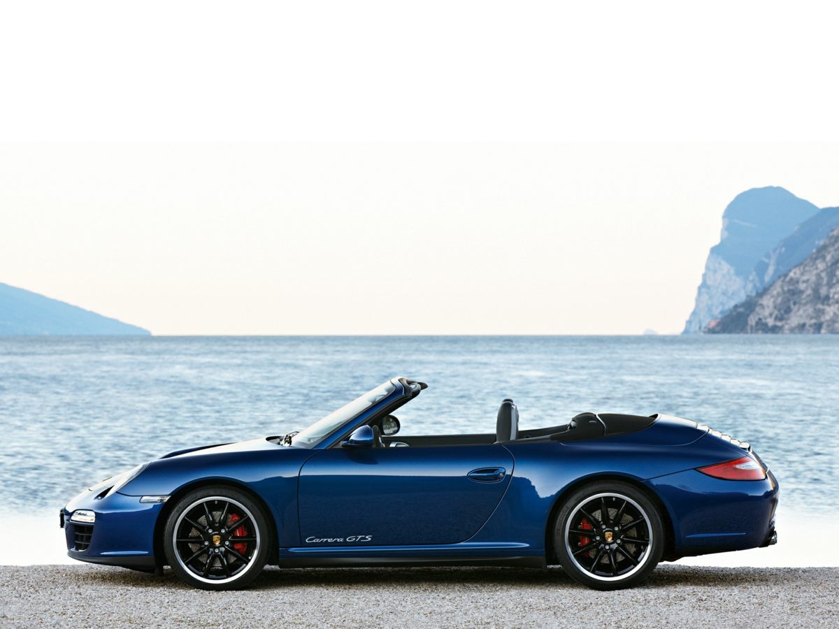 2011 Porsche 911 Turbo S photo