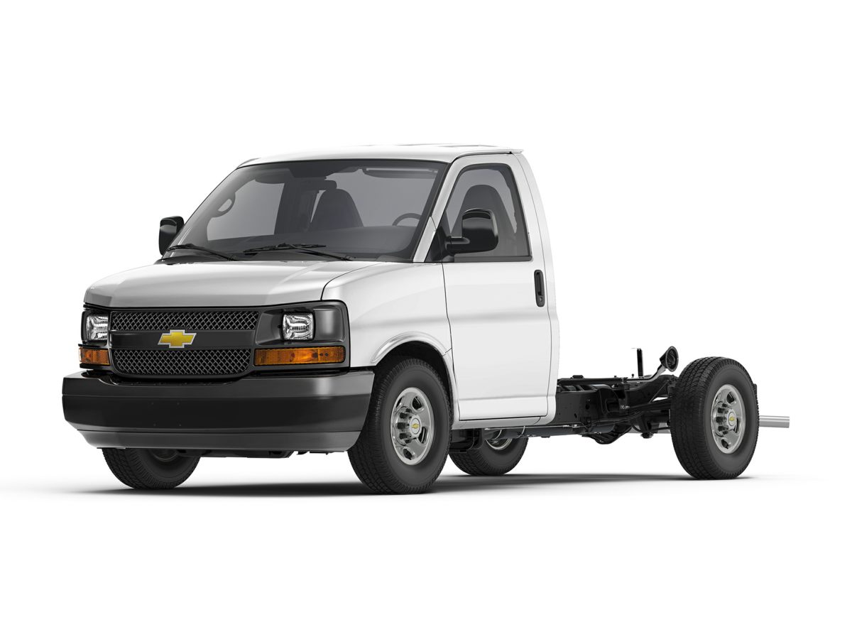 Used 2023 Chevrolet Express Cutaway in Hooksett 77584CT Merchants Auto