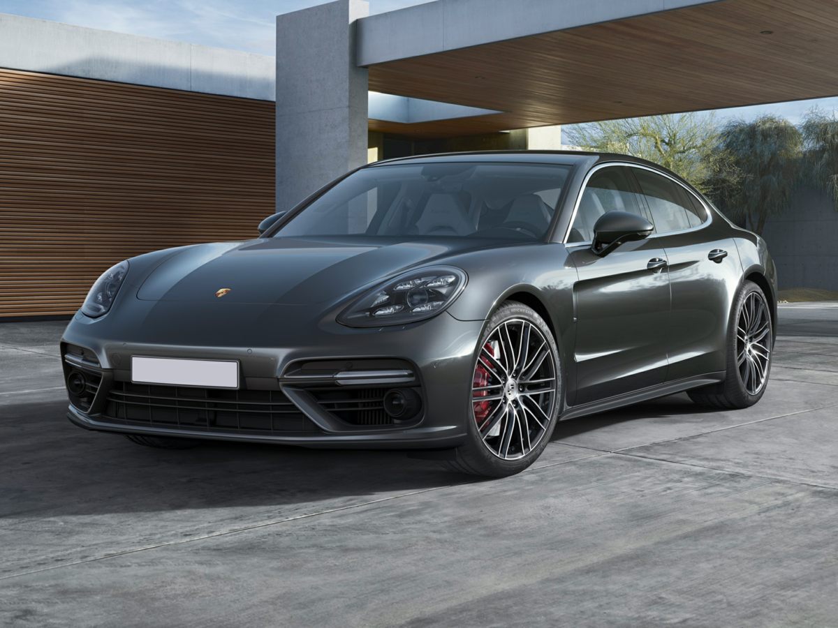 2018 Porsche Panamera  3