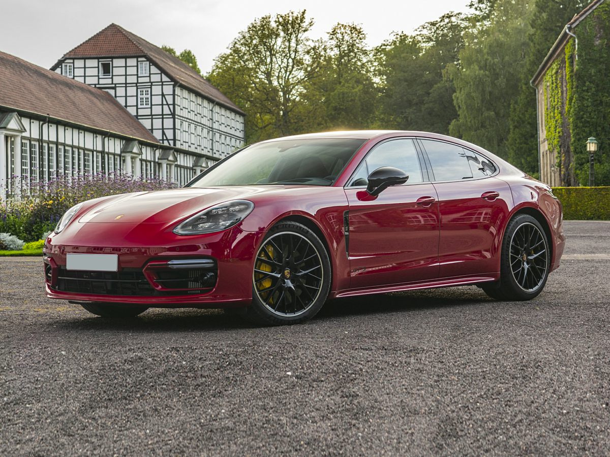 2023 Porsche Panamera 4 Platinum Edition photo