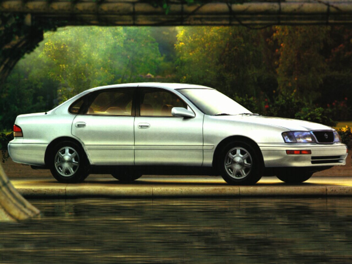 1996 Toyota Avalon XL images