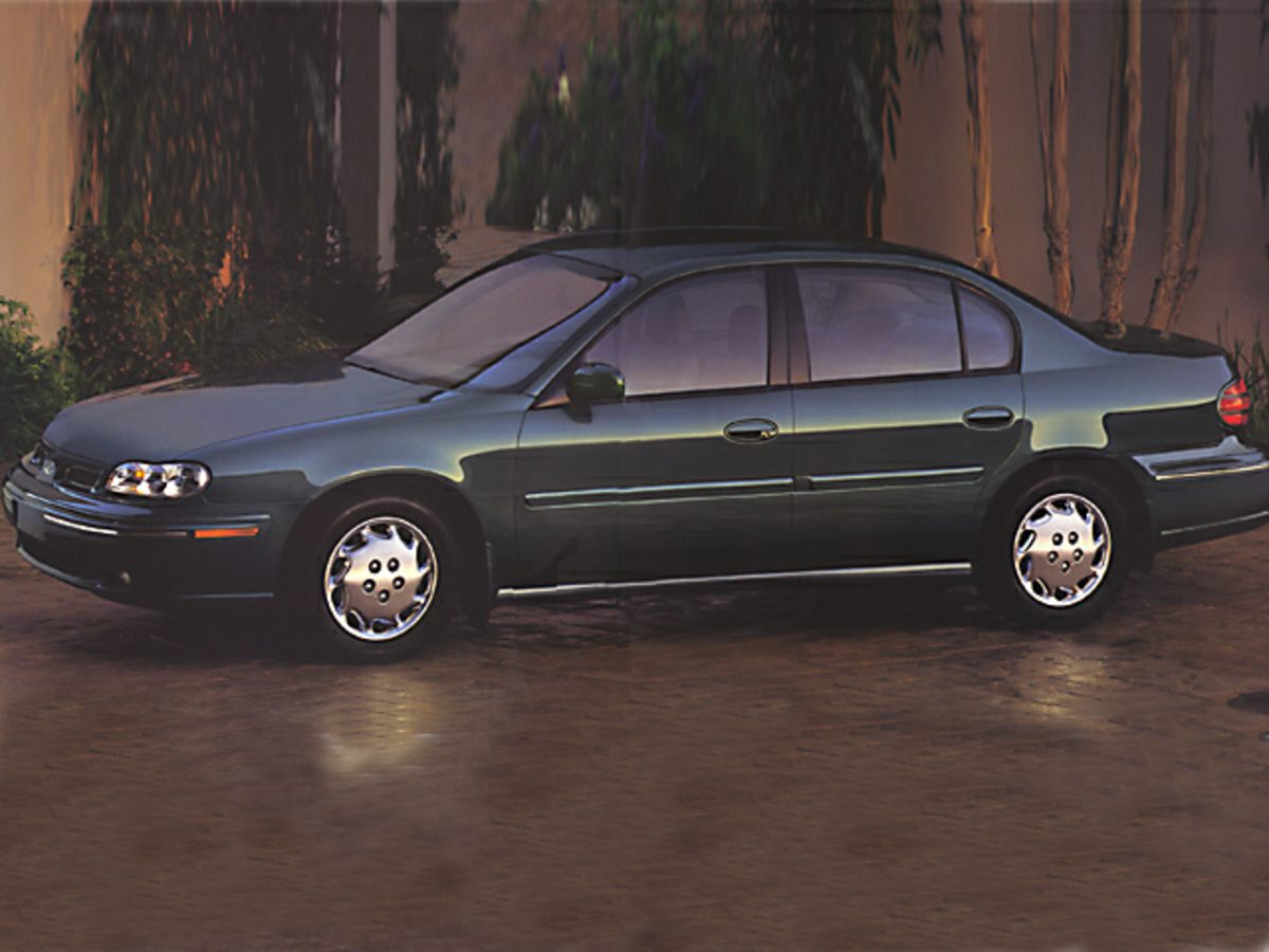 1998 Oldsmobile Cutlass GL's photo