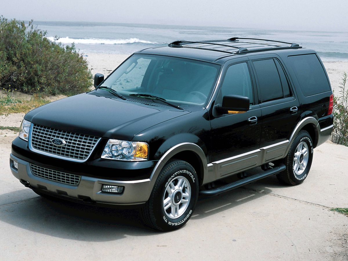 Width of 2004 ford expedition
