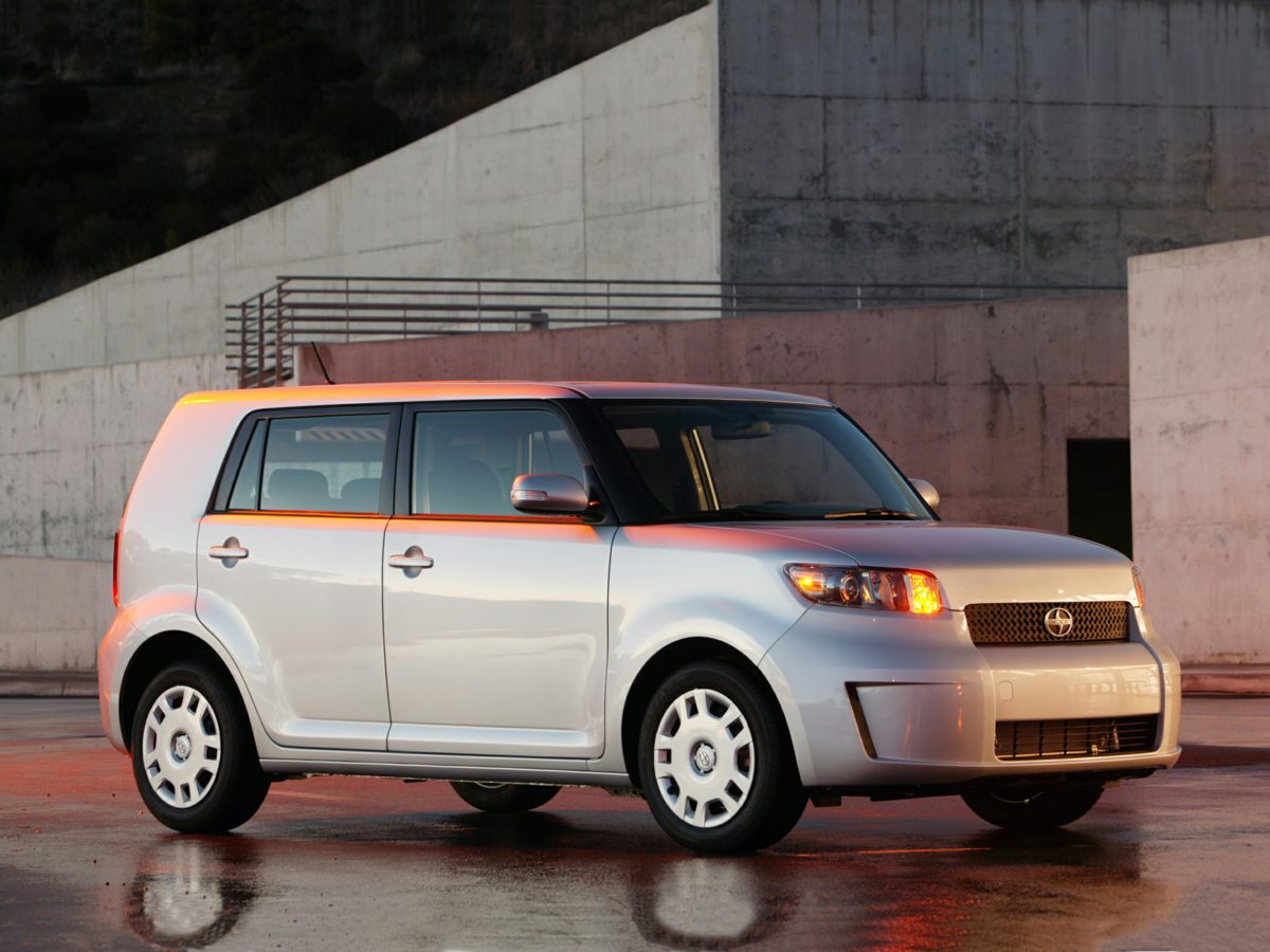 2010 Scion xB images