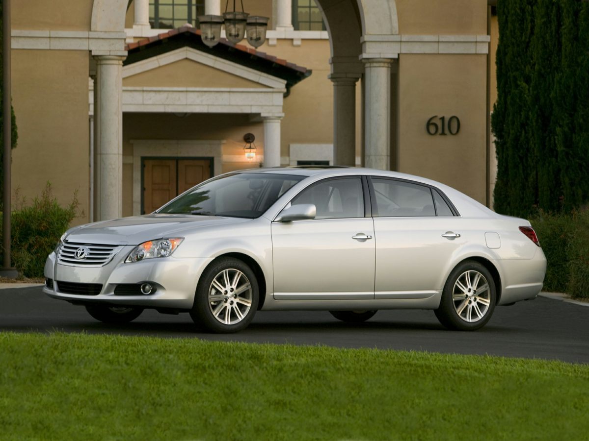 2010 Toyota Avalon XL 1