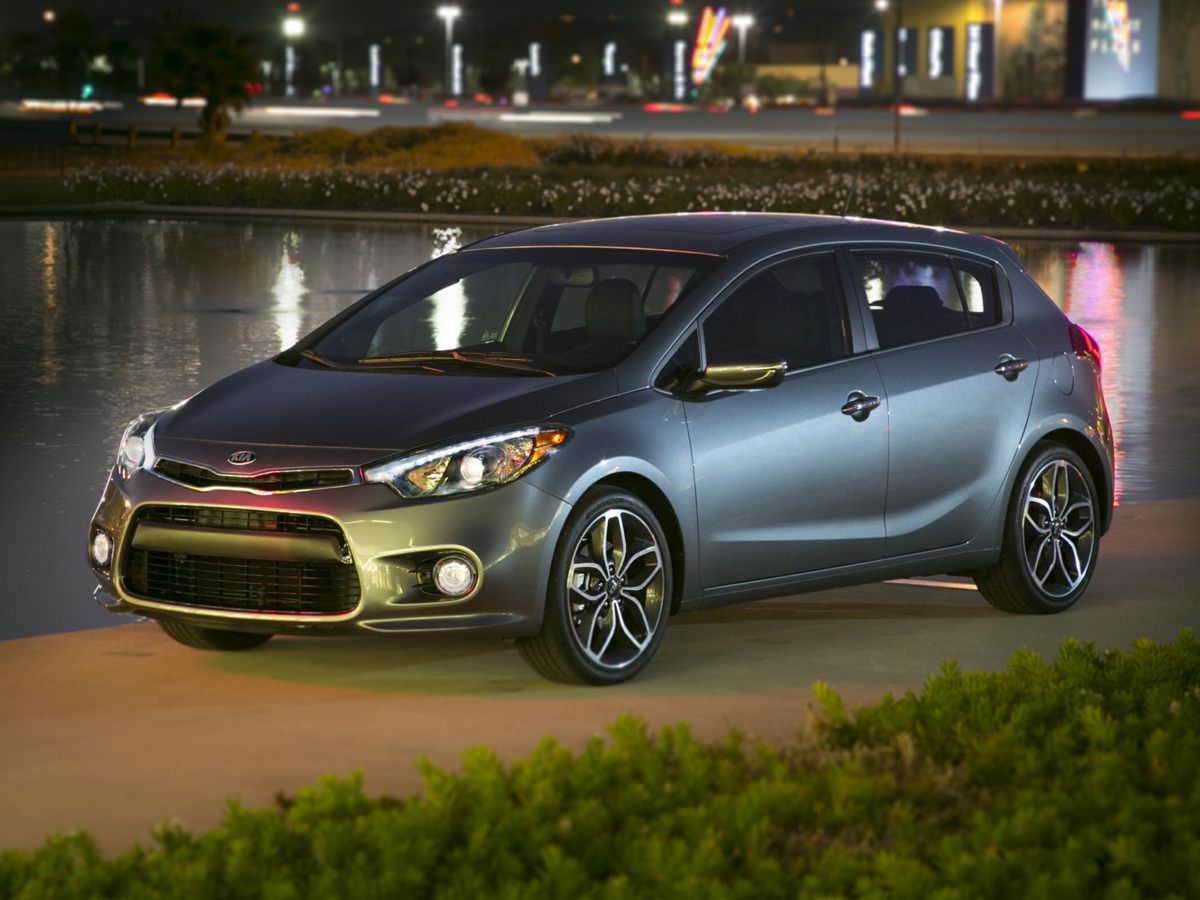 2015 Kia Forte SX 1