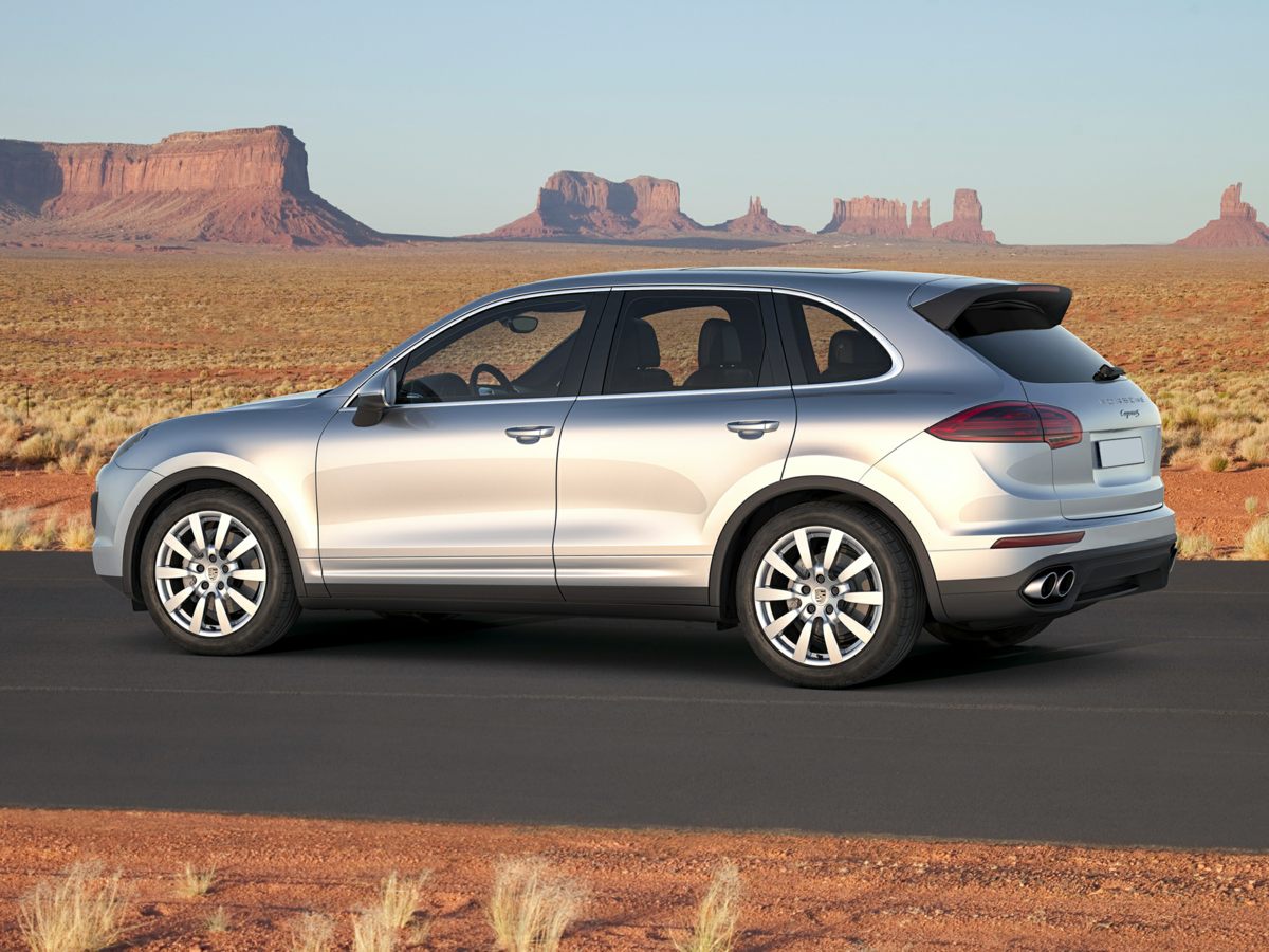 2016 Porsche Cayenne S's photo