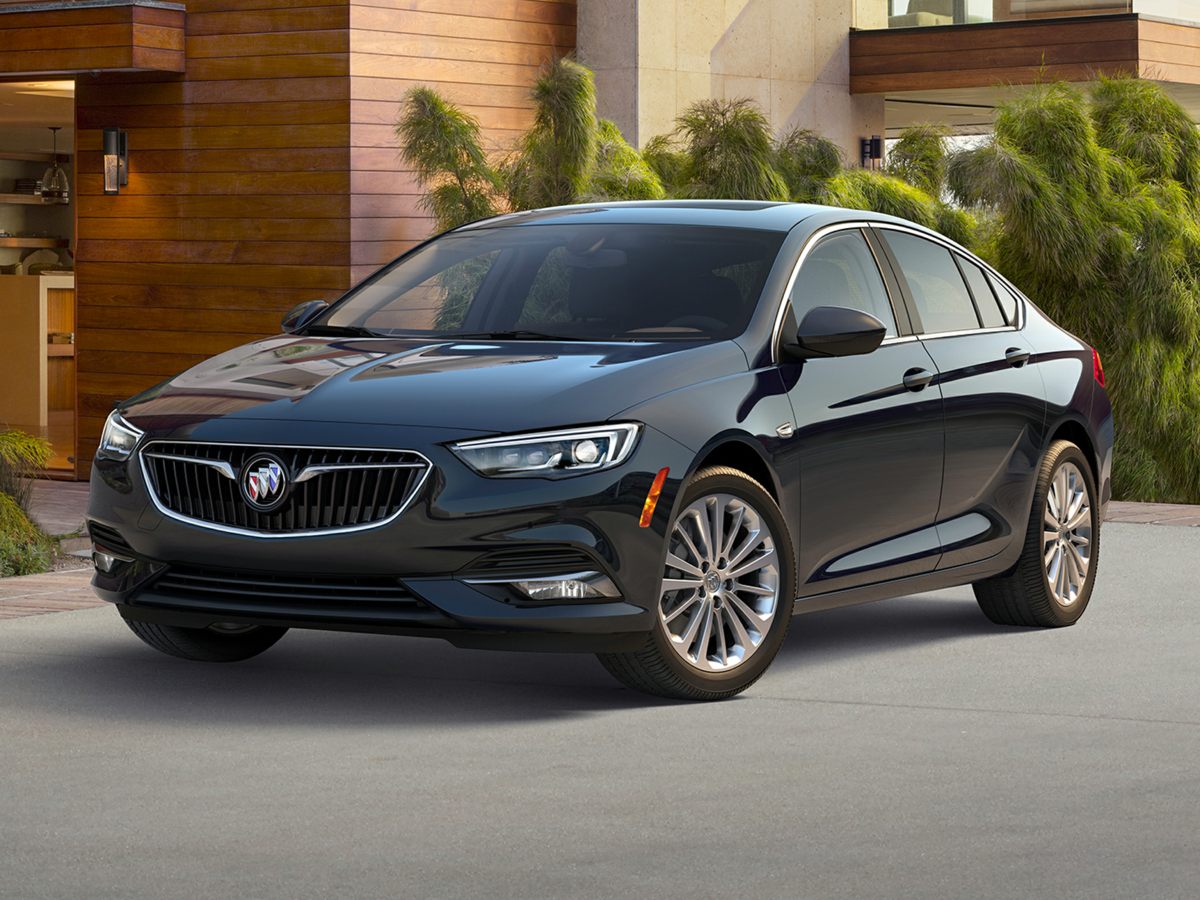 2018 Buick Regal Essence photo