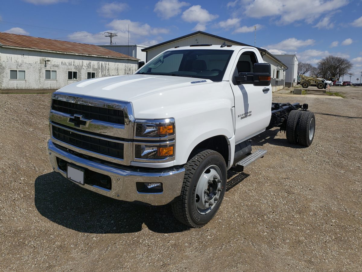 2023 Chevrolet Silverado 4500HD Work Truck 1