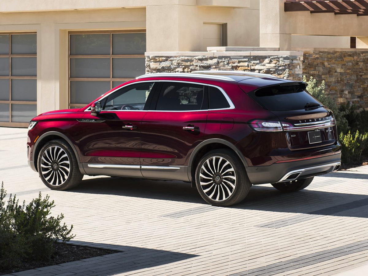 2019 Lincoln Nautilus Black Label photo