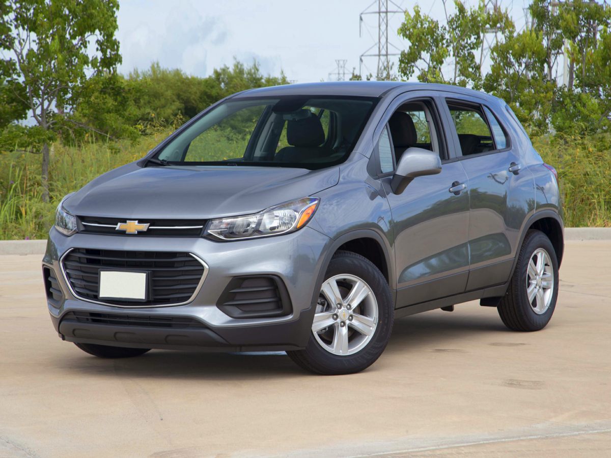 2021 Chevrolet Trax LS 1