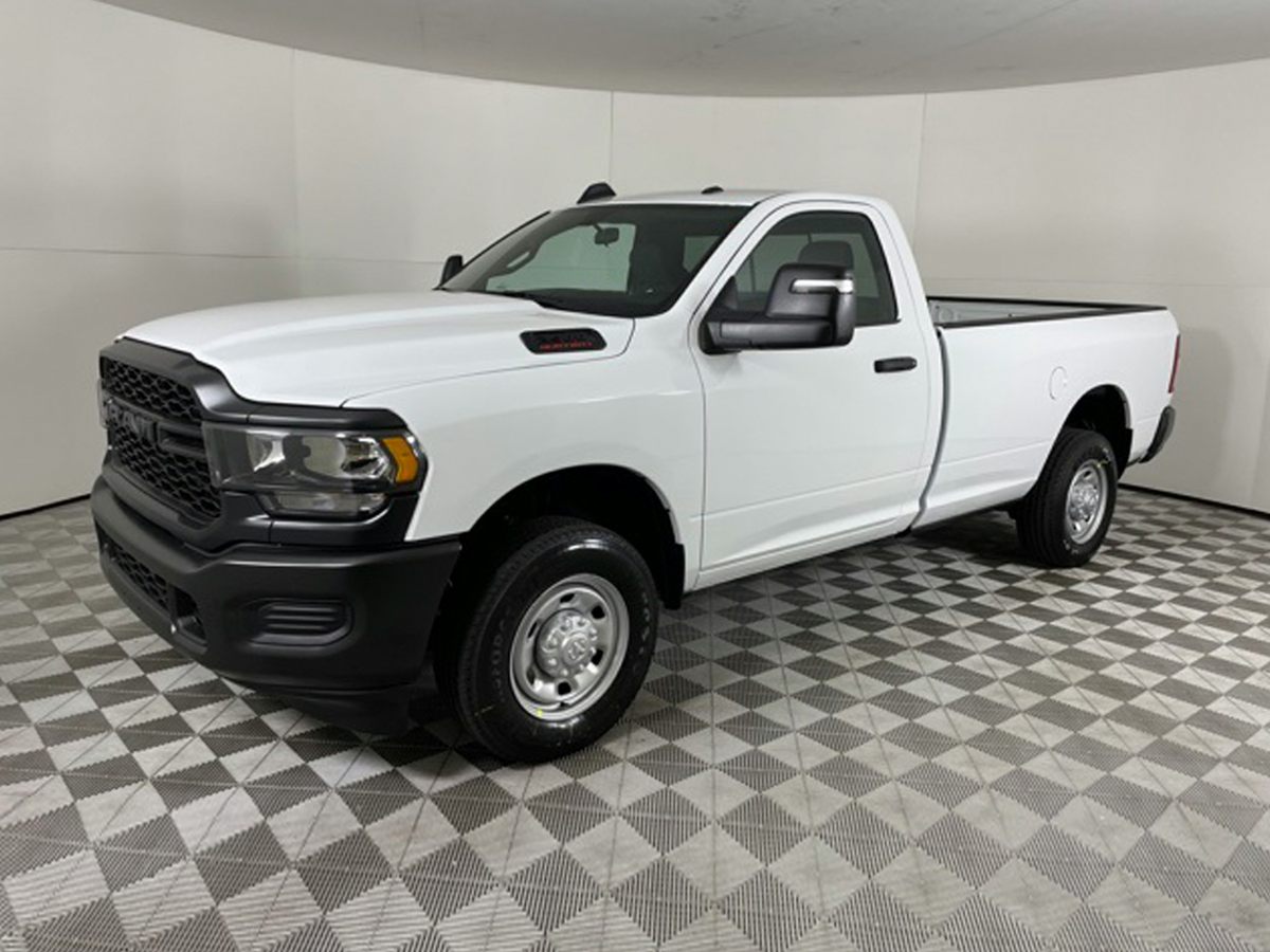New 2024 Ram 2500 Big Horn Crew Cab in Thousand Oaks 40141 Shaver