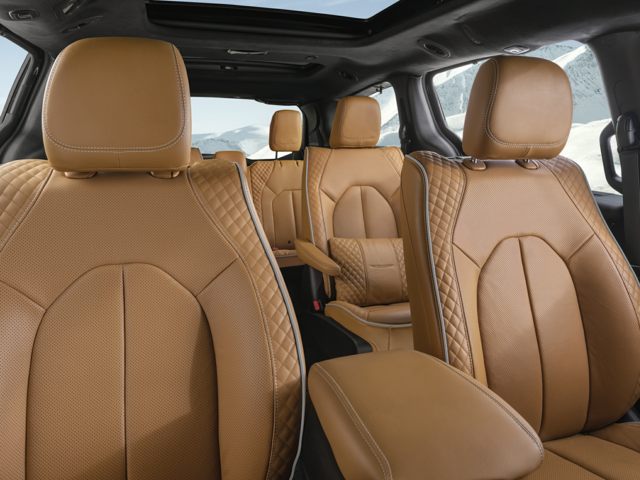 2023 Chrysler Pacifica Seating
