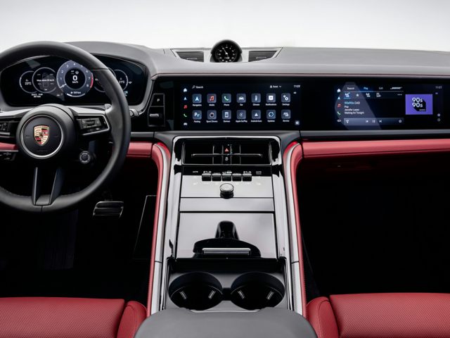2025 Porsche Panamera Dashboard