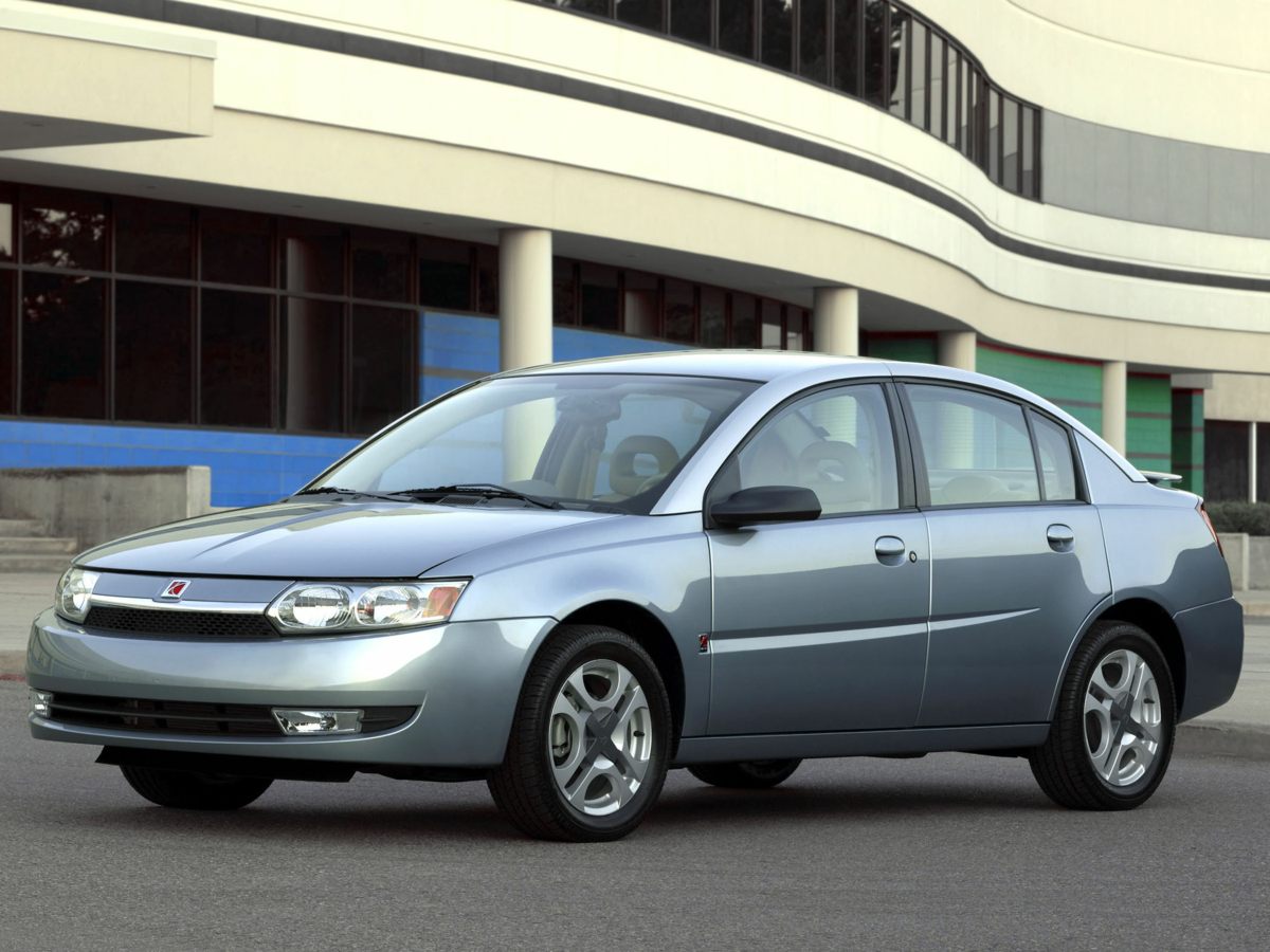 2003 Saturn ION 3's photo