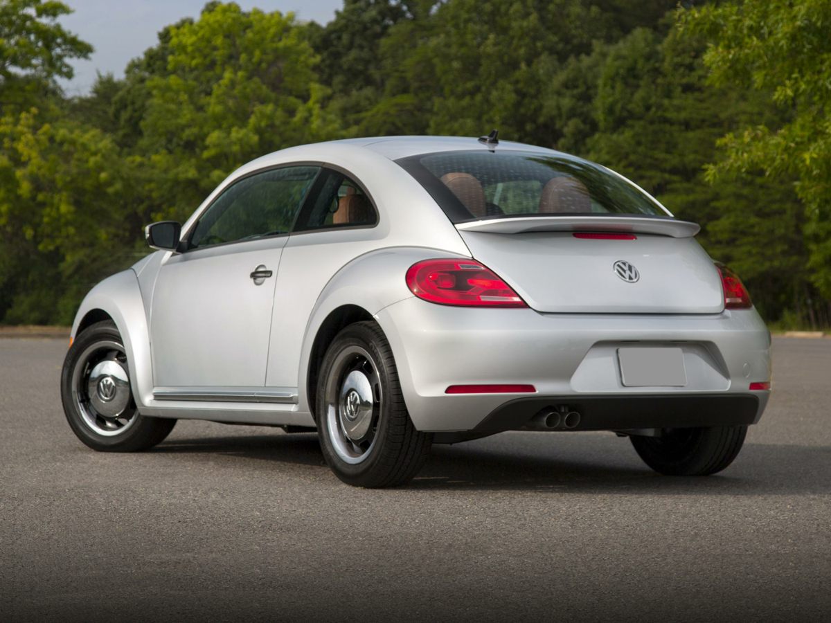 2015 Volkswagen Beetle 1.8T Classic photo