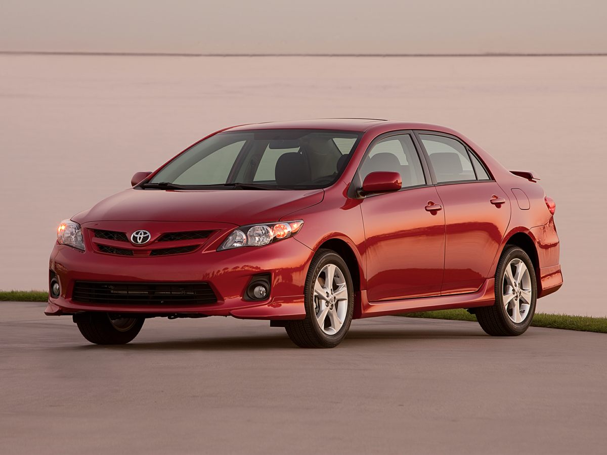 2013 Toyota Corolla L photo