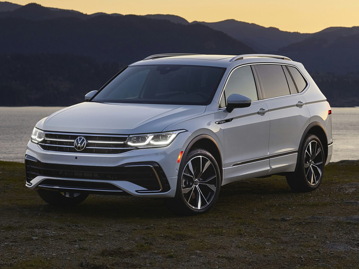 New 2025 Volkswagen Tiguan 2.0T SE RLine Black 4D Sport Utility in
