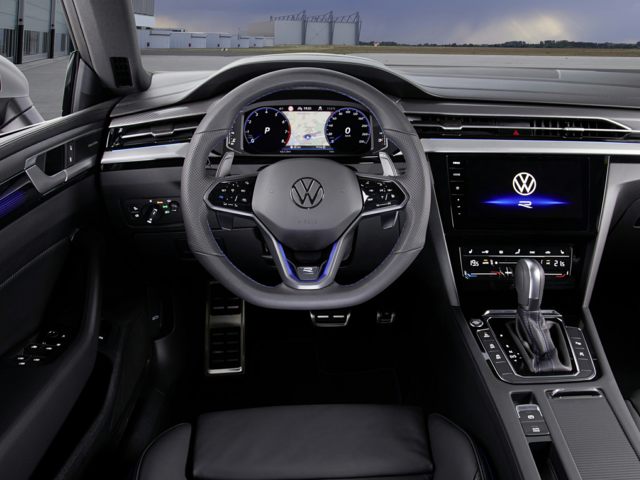 2021 Volkswagen Arteon Front Seat