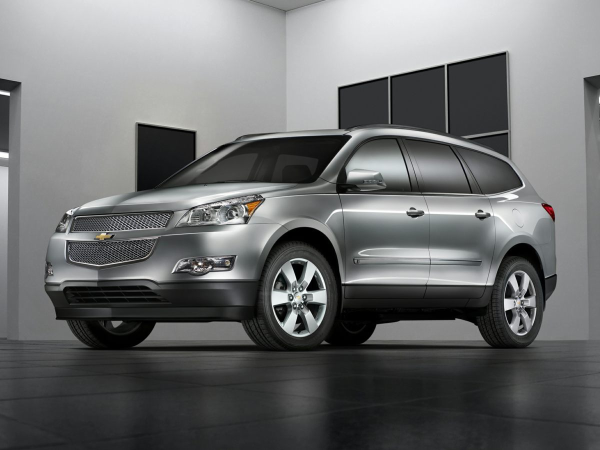 used 2009 Chevrolet Traverse car, priced at $6,000