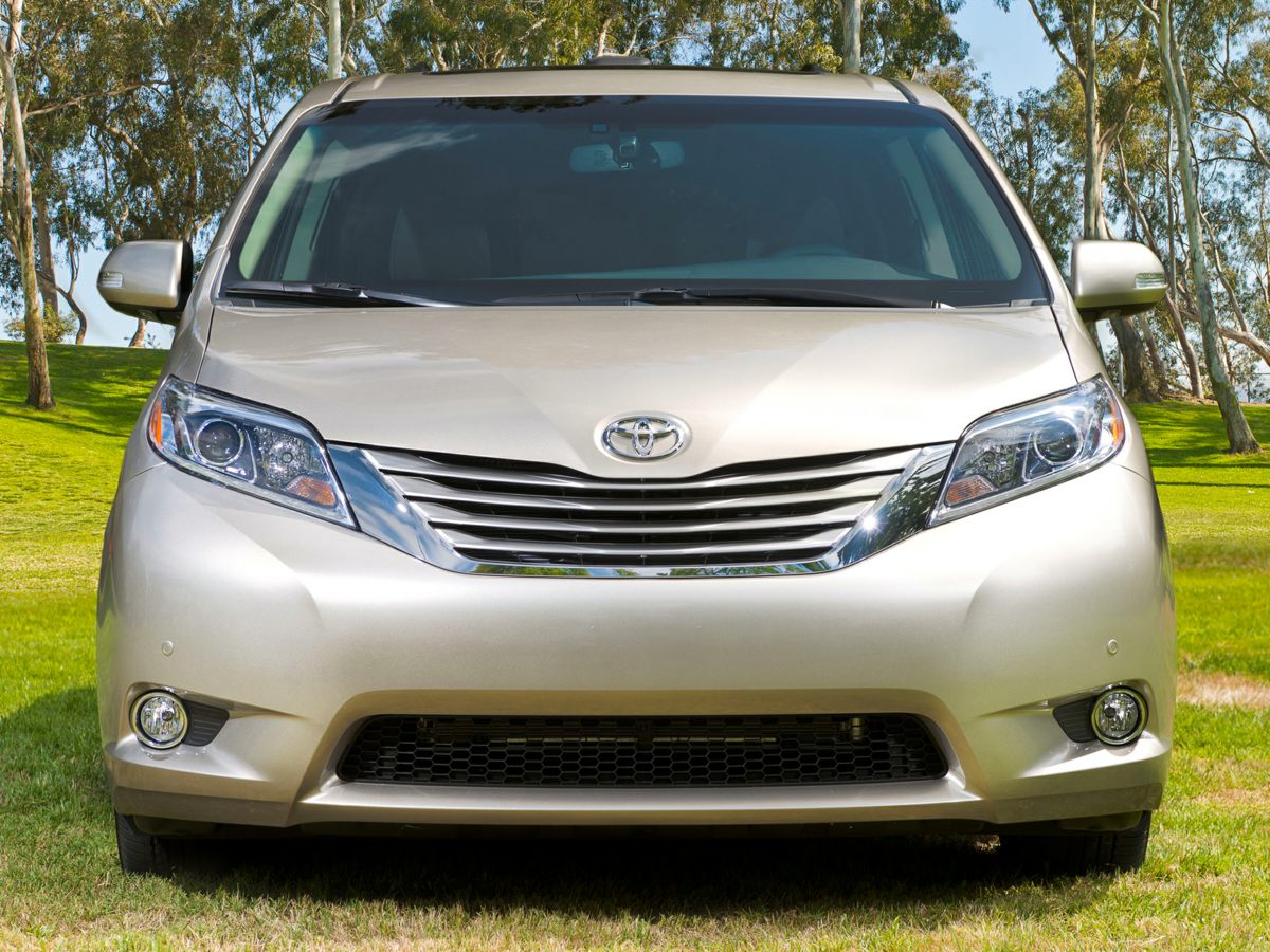 used 2015 Toyota Sienna car, priced at $16,911