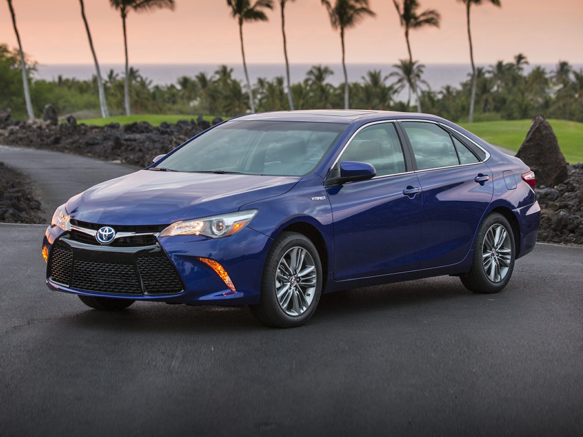 used 2016 Toyota Camry Hybrid car, priced at $12,779