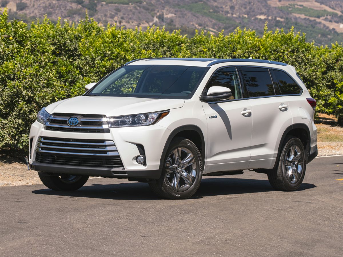 used 2019 Toyota Highlander car, priced at $25,395