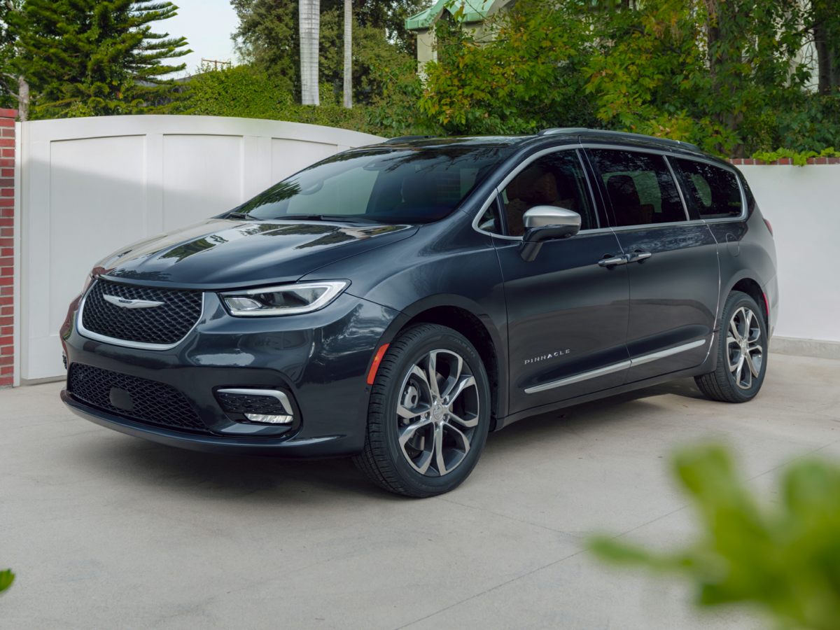 used 2021 Chrysler Pacifica car, priced at $22,811